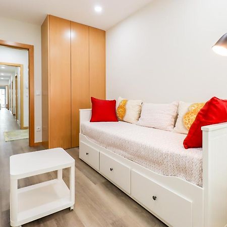 Tiana Apartment - City Centre With Terrace Viana do Castelo Bagian luar foto
