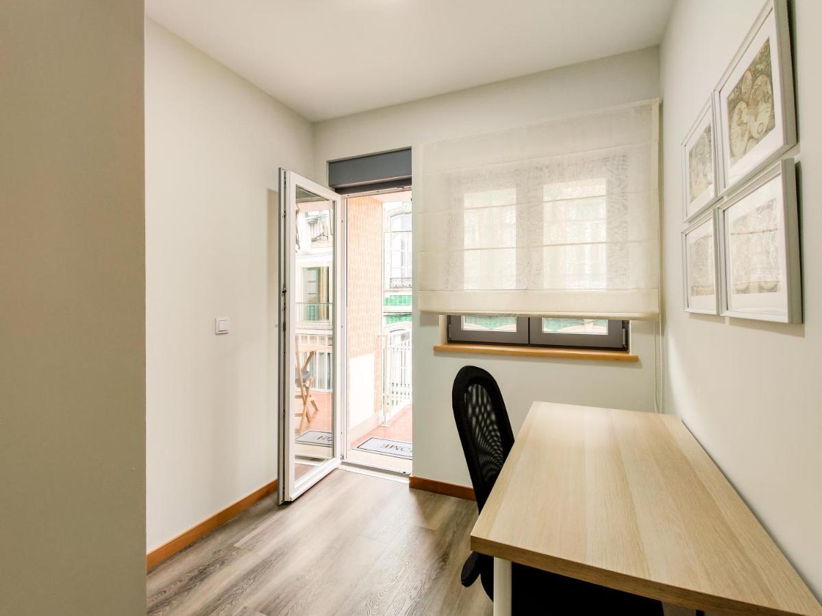 Tiana Apartment - City Centre With Terrace Viana do Castelo Bagian luar foto