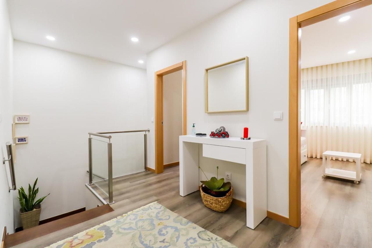 Tiana Apartment - City Centre With Terrace Viana do Castelo Bagian luar foto