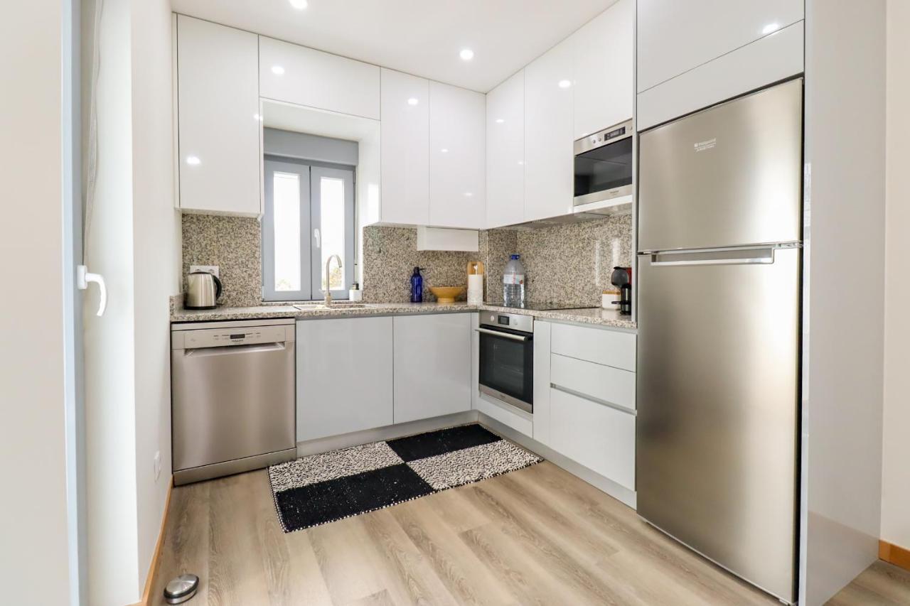 Tiana Apartment - City Centre With Terrace Viana do Castelo Bagian luar foto